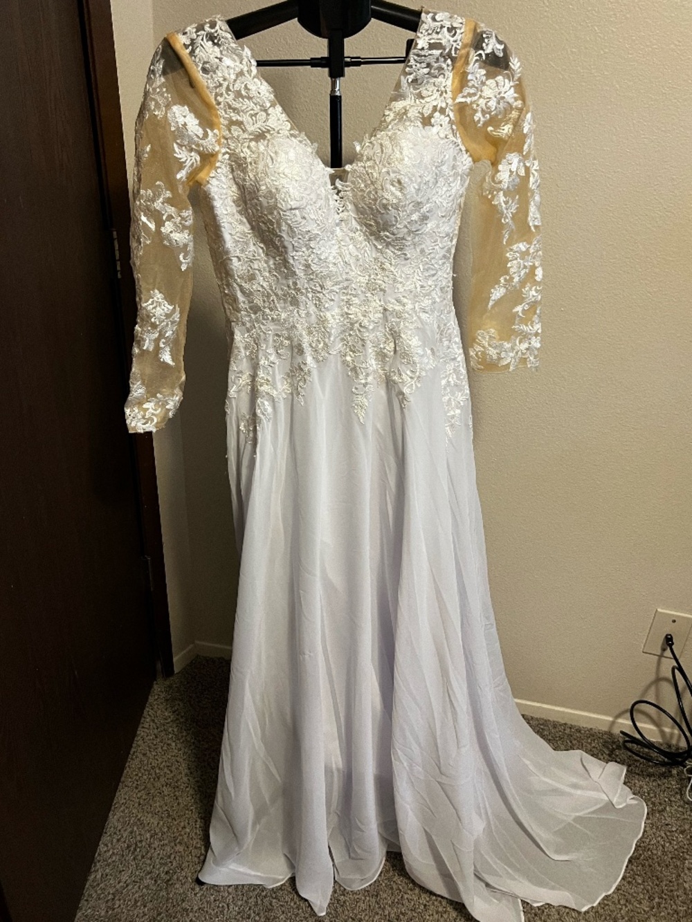White Lace Long Sleeve Wedding Dress – Bridal Gown
